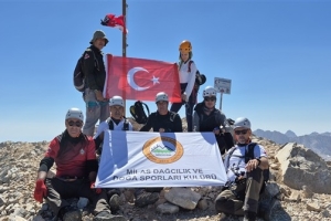 Demirkazık Zirve Tirmanışı (3.756 M.) 10-13 Temmuz 2025