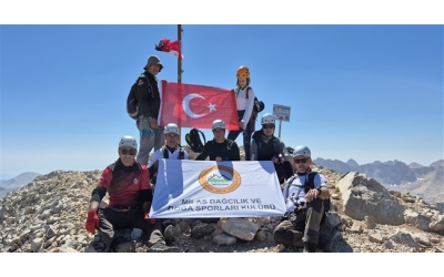 Demirkazık Zirve Tirmanışı (3.756 M.) 10-13 Temmuz 2025